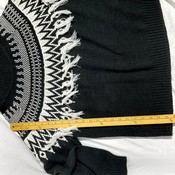 Cato Black & White Sweater Sz L with Fringe Tassels - Picture 8 of 12